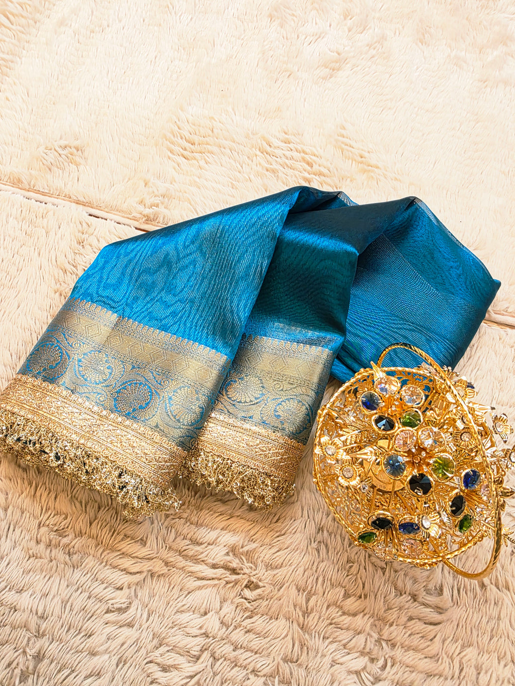 Banarasi Tissue Saree having Plain Body & Lace Border
