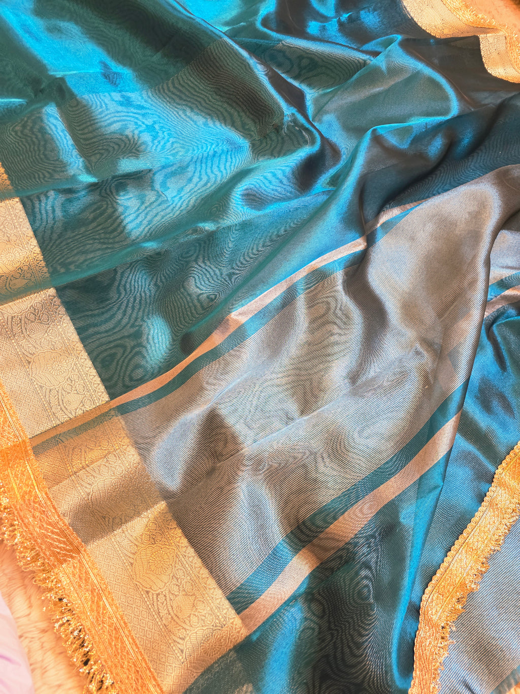 Royal Banarasi Tissue Saree having Plain Body & Lace Border